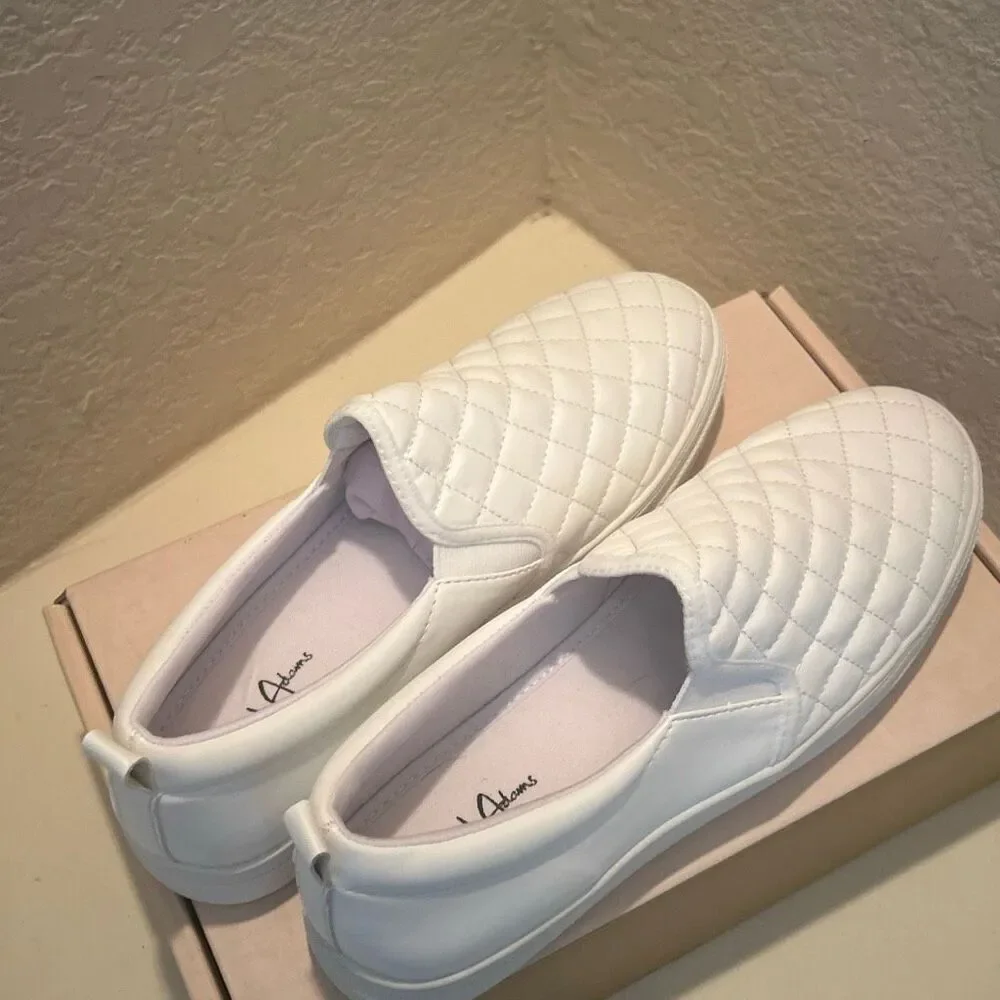 J. Adams Women's Size 10 Glimmer White Quilted Sneakers Casual Slip On Shoe NEW